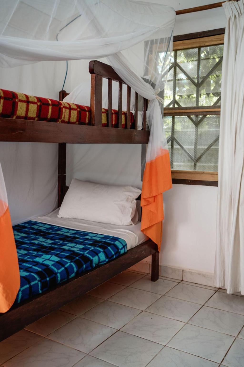 Bed and Breakfast 30 Wilson Джинджа Экстерьер фото