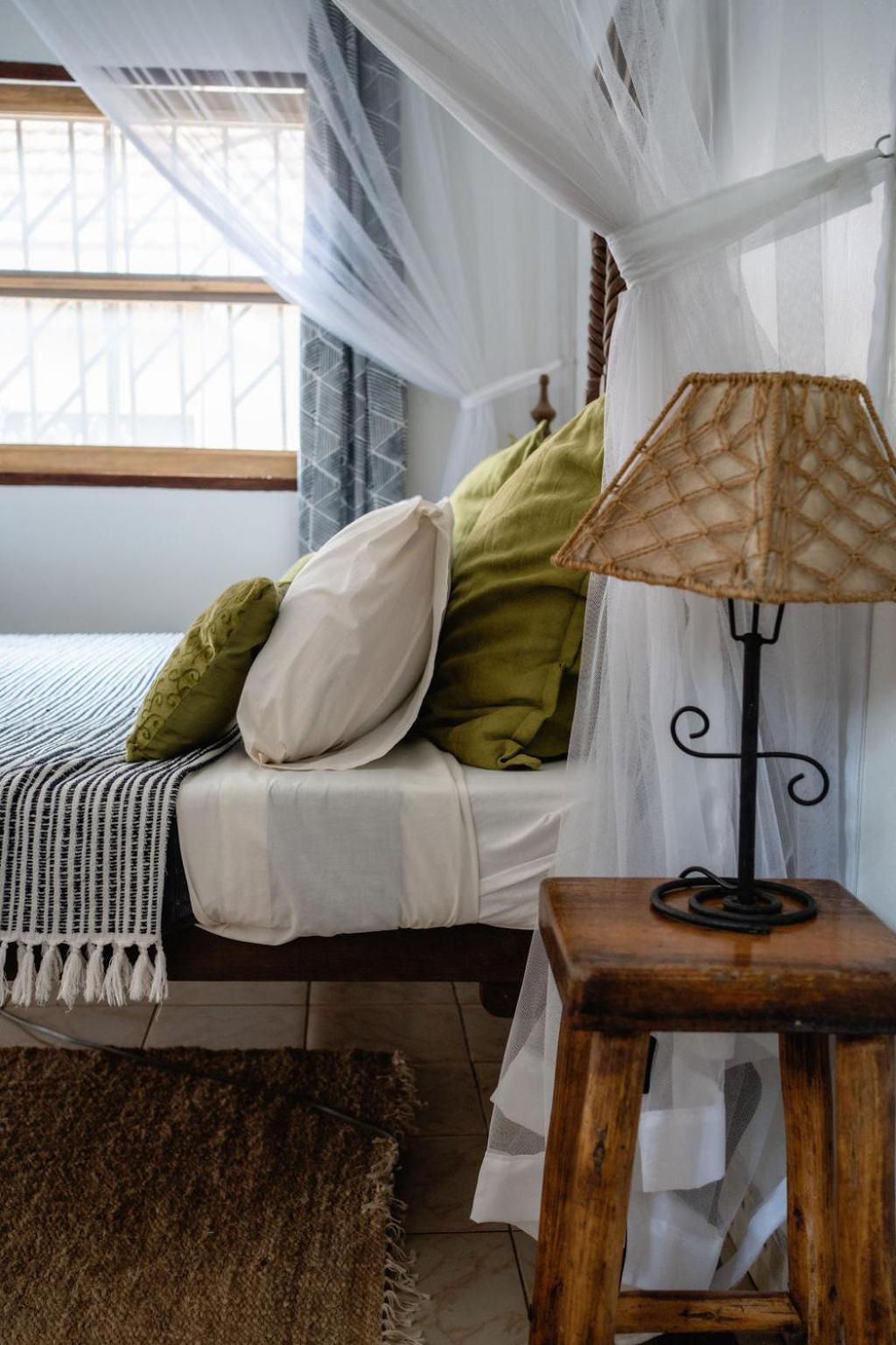 Bed and Breakfast 30 Wilson Джинджа Экстерьер фото
